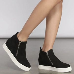 Madden Girl “Piper” Black Faux Suede High Top Zippered Sneakers Booties | 8
